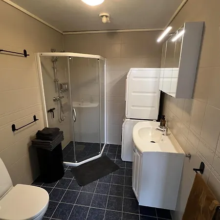 Executive 2-bedroom With Office Workspace & Scenic View *